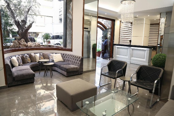 Verdun Suites Hotel image 2